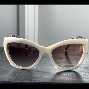 PRADA Sunglasses SPR 02Q in Ivory and Brown Havana - STUNNING! Never Worn.